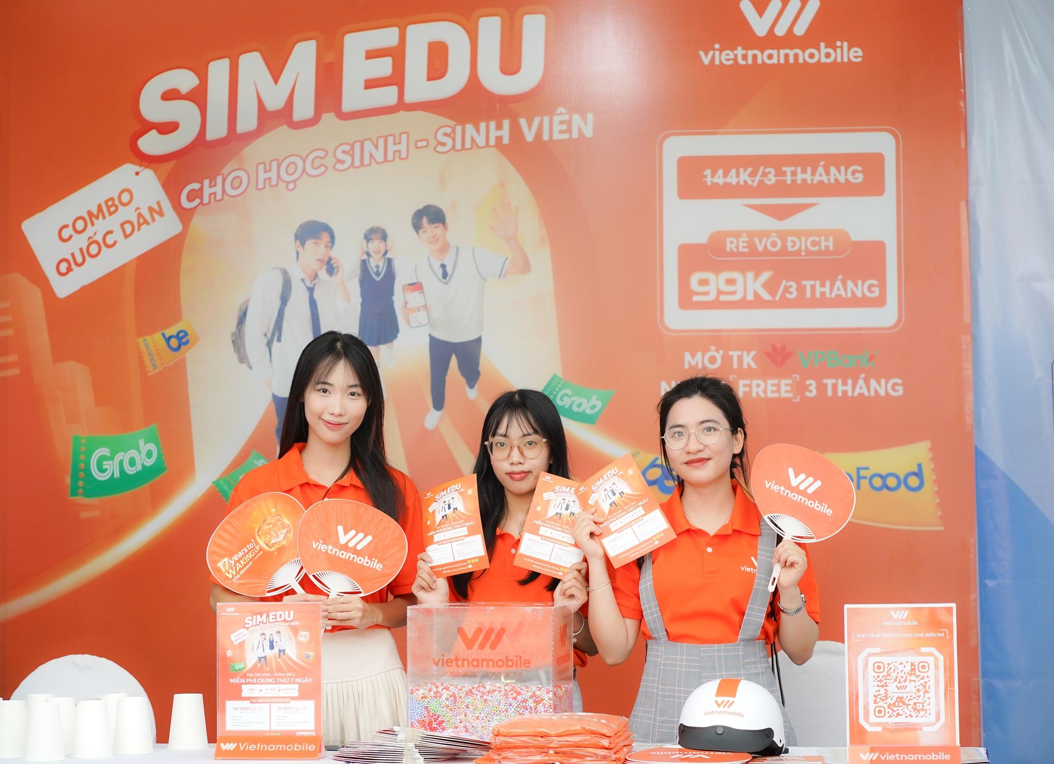 Job fair Vietnamobile tổ chức tại ĐH Thương Mại